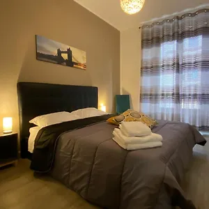 https://trilocale-in-piazza-duomo.italymilanhotels.net